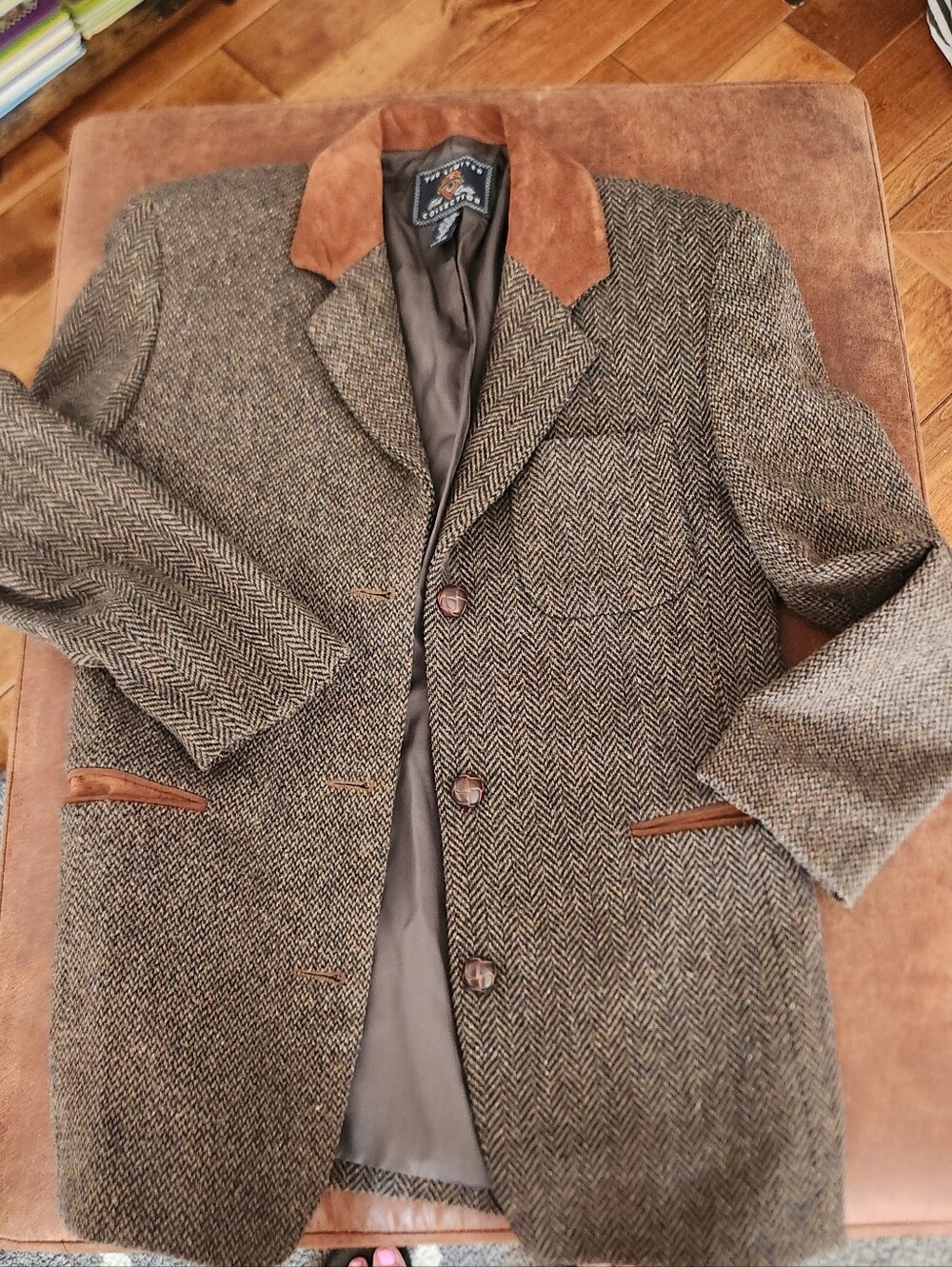 Vintage Classic Herringbone Wool Blazer with Suede Collar - Brown